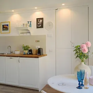 Apartment Ripa - Via Vigevano Navigli, Mailand