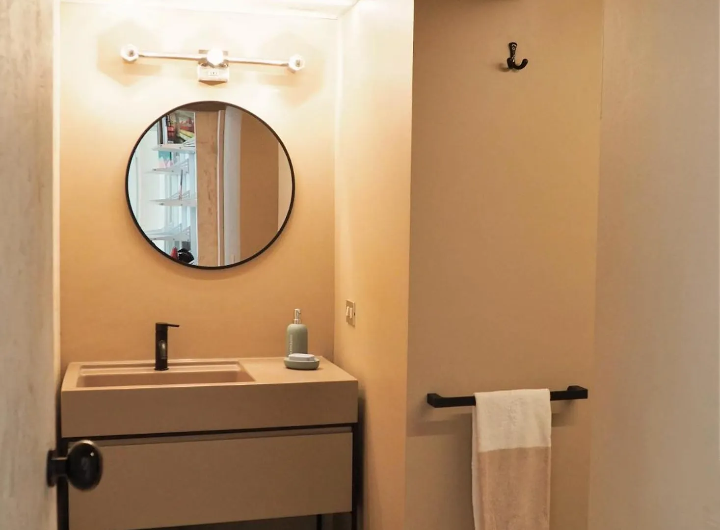 Design & Comfort Apartment In Nolo Milano M1 Metro  Milan